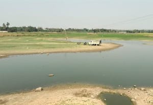  வெயிலால் வறண்டு வரும் ஏரிகள் கவலையில் ஆழ்ந்த விவசாயிகள்