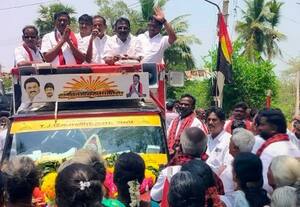  அனைவருக்கும் ரூ.8,000 கூப்பன் தி.மு.க.,வின் முதல் கையெழுத்து கும்மிடி தி.மு.க., வேட்பாளர் உறுதி