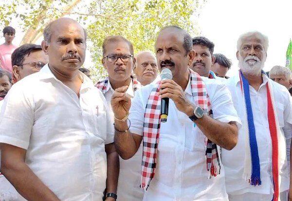 ஐந்தாண்டாக கரும்பு விவசாயிகளை ஏமாற்றிய தி.மு.க., - எம்.எல்.ஏ., முன்னாள் அமைச்சர் ரமணா சாடல்