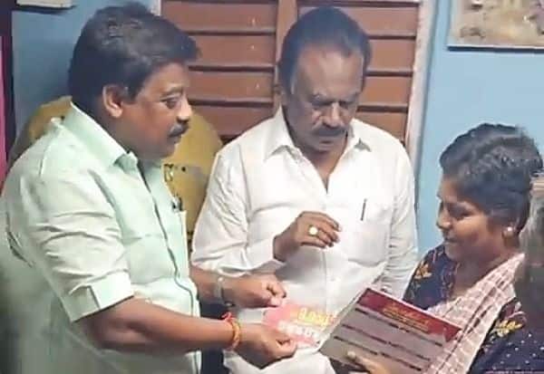 ரூ.8,000 கூப்பன் கொடுத்த தி.மு.க., - எம்.பி.,யால் சர்ச்சை