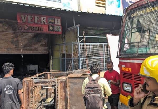  ஐஸ்கிரீம் கடையில் தீ விபத்து; வடமாநில தம்பதி உயிரிழப்பு