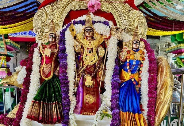  தமிழ் புத்தாண்டையொட்டி மருதமலையில் பக்தர்கள் தரிசனம்