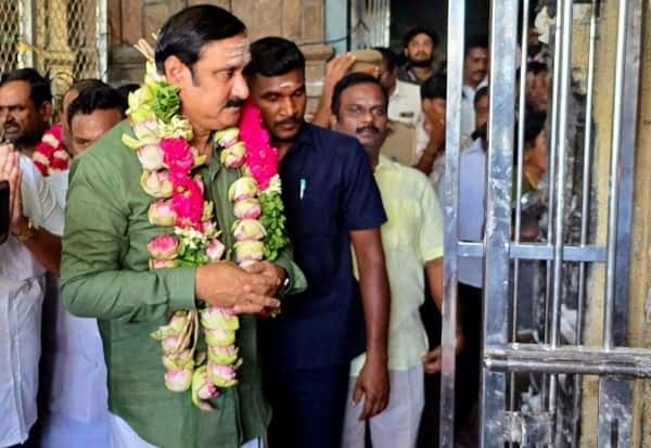 இபிஎஸ் பற்றி தரம் தாழ்ந்து விமர்சித்தால் நாங்களும் முதல்வரை விமர்சிப்போம்: அன்புமணி எச்சரிக்கை