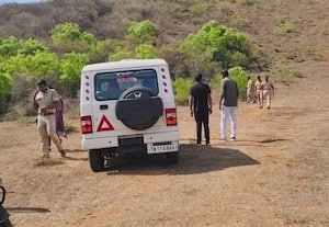  குண்டு வெடித்து மாணவர் பலி தடயவியல் நிபுணர்கள் ஆய்வு