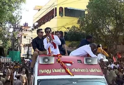 சென்னையில் விஜய் ரோடு ஷோ