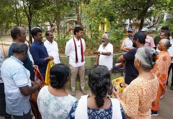  உலக தரத்தில் நுாலகம், அறிவு மையங்கள் அமைக்கப்படும்: கார்த்திக் மோகன் வாக்குறுதி