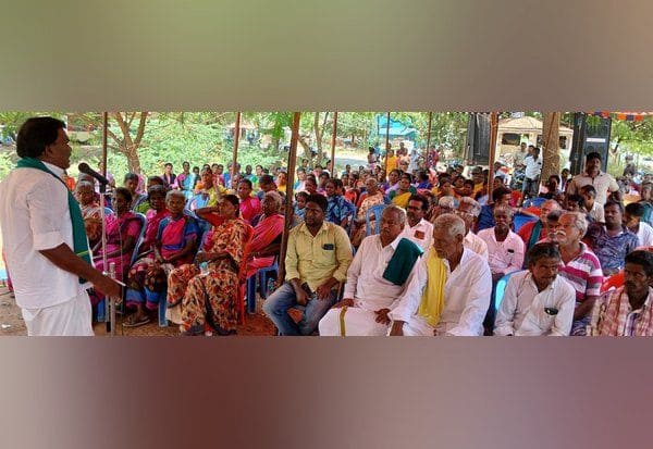  பெருமாள் கோவில் கிராமத்தில் ஆர்ப்பாட்டம்