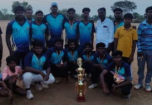  கிரிக்கெட்: ஆக்கூர் அணி வெற்றி