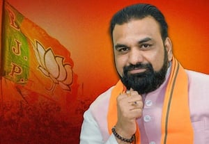  பீஹாரின் முதல் பா.ஜ., முதல்வராக பதவியேற்றார் சாம்ராட் சவுத்ரி