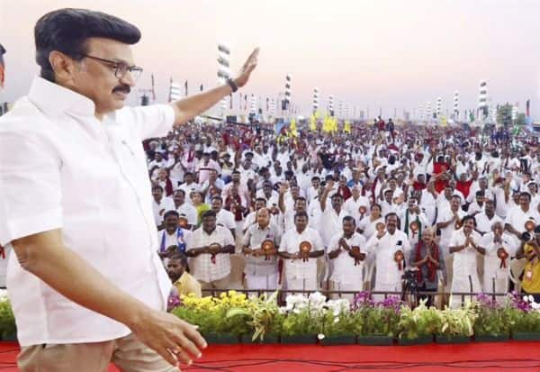 பழனிசாமி கட்சியை கலைத்து விட்டு பா.ஜ.,வில் சேர்ந்து விடலாம்: ஸ்டாலின் விளாசல்