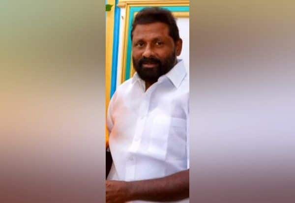  பா.ஜ. வேட்பாளர் முருகனுக்கு ஆதரவு தெரிவித்த தி.மு.க., முன்னாள் மாவட்ட துணைச் செயலாளர் தேவேந்திர குல வேளாளர்கள் புறக்கணிப்பு என புகார்