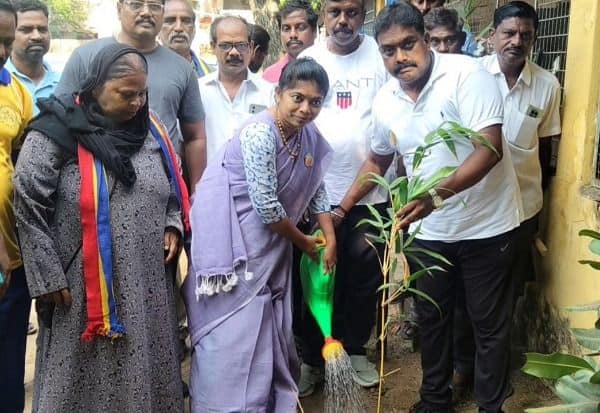  மக்களை ஏமாற்ற ஆசையை துாண்டி போலி 'டோக்கன்' வழங்கும் தி.மு.க., பா.ம.க., வேட்பாளர் திலகபாமா குற்றச்சாட்டு