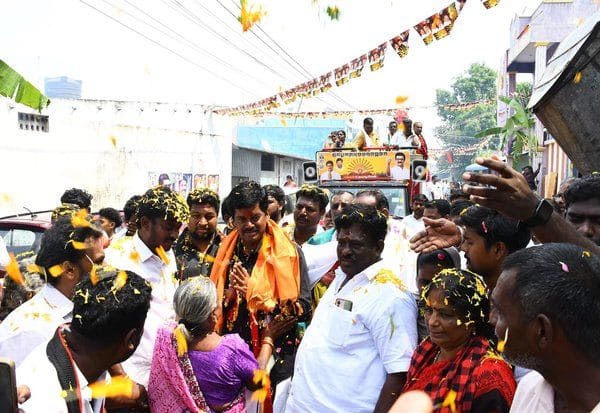 குடும்பத்திற்கு ரூ.10 லட்சம் காப்பீடு திட்டம் : விழுப்புரம் வேட்பாளர் லட்சுமணன் உறுதி