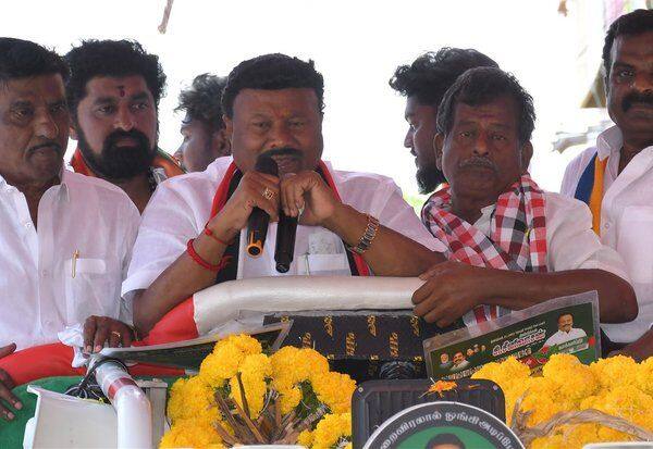 திண்டுக்கல்லில் அரசு ஆண்கள் கலை ,சட்டம், வேளாண் கல்லுாரி: திண்டுக்கல் சீனிவாசன் உறுதி