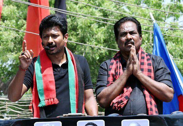  மதுரை கிழக்கு தொகுதியில் அமைச்சர்மூர்த்தியை ஆதரித்து உதயநிதி பிரசாரம்