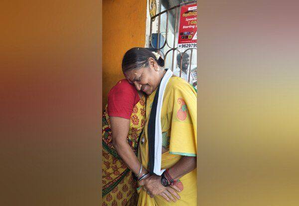  அம்மா உணவகங்கள் மீண்டும் திறக்கப்படும்: அ.தி.மு.க., வேட்பாளர் வளர்மதி வாக்குறுதி