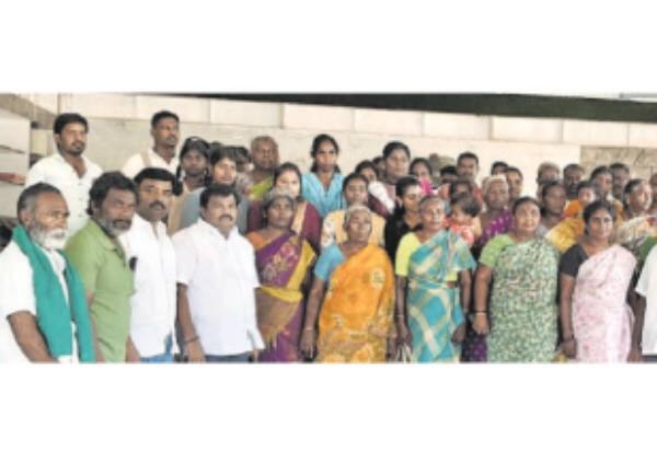அ.தி.மு.க., கூட்டணி கட்சி வேட்பாளர்களுக்கு ஓட்டு கேட்டு ரஜினி ரசிகர்கள் பிரசாரம்