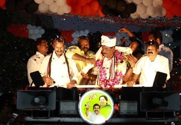 பென்ஜமினை வரவேற்ற அ.ம.மு.க., கவுன்சிலர் கிரிதரன்