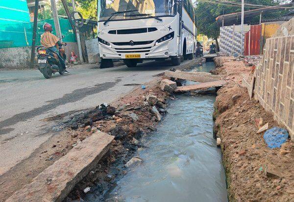  கீழக்கரை கடற்கரை திறந்தவெளி வாறுகாலால் சுகாதாரக்கேடு தொடரும் விபத்து அபாயம்