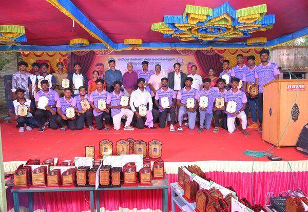  அரசு கலை கல்லுாரியில் ஆண்டு விளையாட்டு விழா