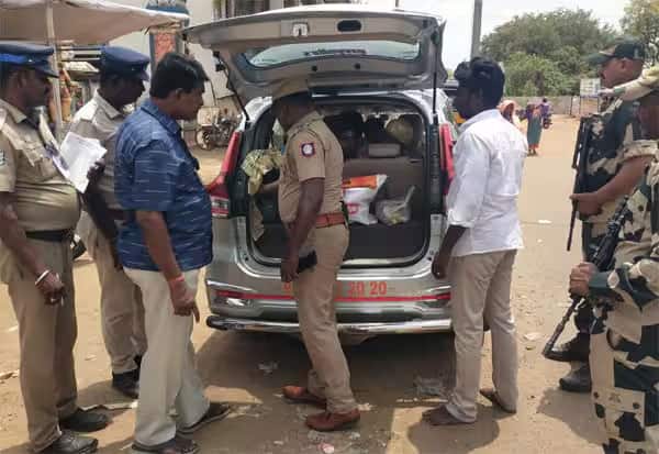 தமிழகத்தில் ரூ.438கோடி மதிப்பு பணம், பொருள் பறிமுதல்