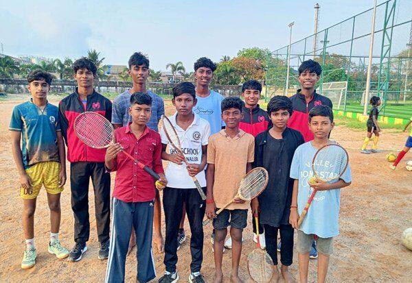 அரசு பள்ளி மாணவர்களுக்கு கோடை கால இலவச பயிற்சி