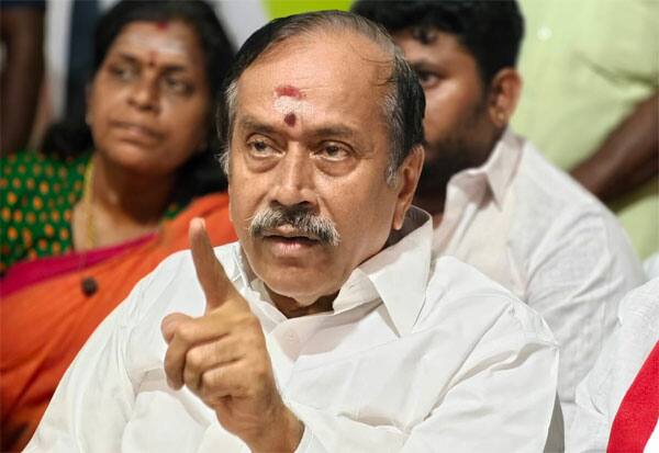 சிதம்பரம் அரசியலை விட்டு விலகினால்  முழு பாரதமும் நன்றி சொல்லும்: ராஜா