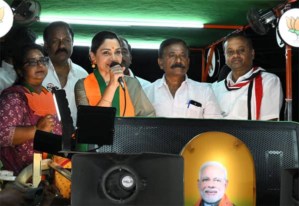 திமுக ஸ்டிக்கர் கம்பெனி:  குஷ்பு கிண்டல்