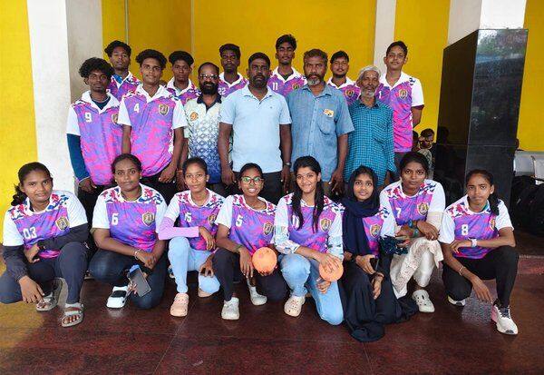  கேரளாவில் ராக்கெட் பால் போட்டி: புதுச்சேரி மாணவர்கள் பயணம்
