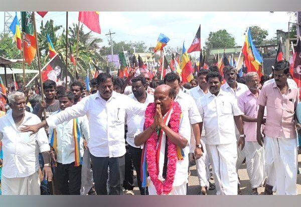  அ.தி.மு.க., ஆட்சியின் திட்டங்களை மீண்டும் செயல்படுத்த ஆதரவளியுங்கள் வேட்பாளர் பழனிசாமி வேண்டுகோள்