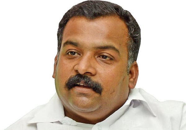  'அழகர்சாமி யார் தெரியுமா?' : மாணிக்கம் தாகூர் சமாளிப்பு
