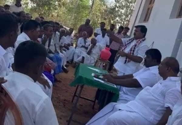 ஆலங்குளத்தில் வாக்காளர்களுக்கு பணம் வழங்கும் பேச்சு: முன்னாள் எம்பி வீடியோ வைரல்