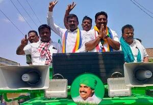 வாக்குறுதிகளை நிறைவேற்றாமல் மக்களை ஏமாற்றும் தி.மு.க.,வினர் :கும்மிடி அ.தி.மு.க., வேட்பாளர் குற்றச்சாட்டு