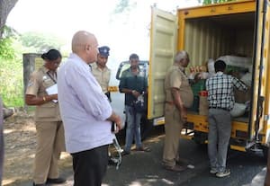  பறக்கும் படை பணிகள்: தேர்தல் பார்வையாளர் ஆய்வு 