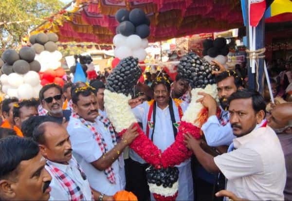  உங்களில் ஒருவனாக இருந்து மக்கள் பிரச்னைகளை தீர்ப்பேன் அ.தி.மு.க.,- வேட்பாளர் கந்தன் வாக்குறுதி