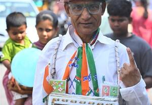  எல்லோரும் ஓட்டு போடுங்க கூறுகிறார் 'கொல்கத்தா'காரர்