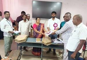  ஓட்டுச்சாவடி அலுவலர்களுக்கு தேர்தல் பணி ஆணை வழங்கல்
