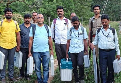 5 ஓட்டுகளை பெற 6 மணி நேரம் பயணம்