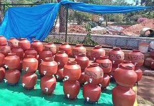  மக்களை கவரும் அழகான மண் பானைகள்