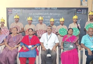  அரசு பள்ளியில் பிரிவு உபசார விழா