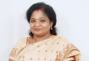  ஆய்வு செய்ய வேண்டியவர்கள் ஓய்வில் இருக்கலாமா: தமிழிசை