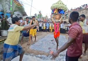 அள்ளூர் மகாசக்தி மாரியம்மன் கோவிலில் தீமிதி விழா