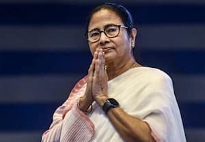 ஓட்டுச்சாவடிகளில் பாதுகாப்பு இல்லை: மம்தா குற்றச்சாட்டு