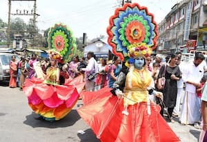  மாரியம்மன் சித்திரை திருவிழா 19ம் ஆண்டு தேர் ஊர்வலம்