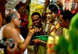 புதுச்சேரி பிள்ளையார் குப்பத்தில்  திருநங்கையர் திருவிழா!