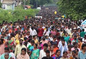  குலுங்கிய திருவண்ணாமலை கிரிவலப்பாதை