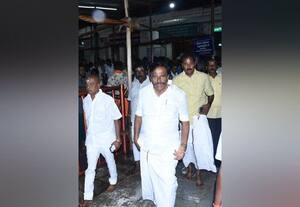  முருகனிடம் மந்திரிகள் சரண்டர்