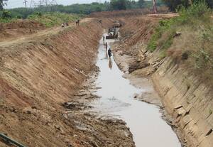  கிருஷ்ணா கால்வாய் சீரமைப்பு பணி துவக்கம்