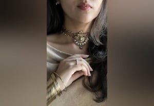  விழாக்களில் ஜொலிக்க... ஆடைக்கேற்ற ஆபரணம்