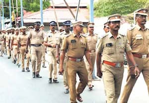 மாநகரில் போலீஸ் அணிவகுப்பு
